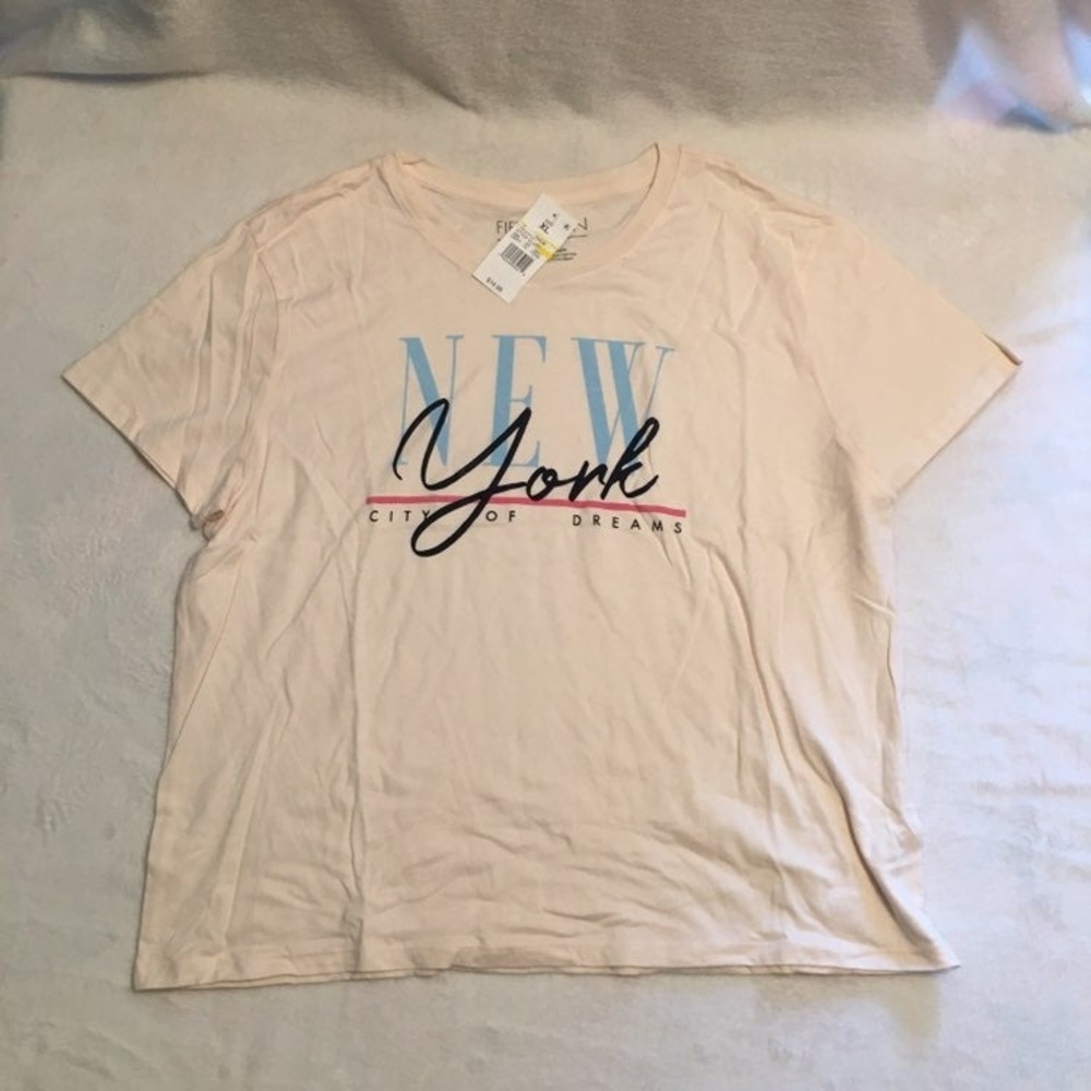 Fifth Sun Graphic Tee Womens XL Peach NWT New York City of Dreams Crew T-Shirt